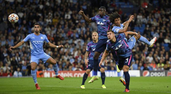 Nathan Aké confesó que su padre murió minutos después de que marcó su gol para Manchester City en la Champions League