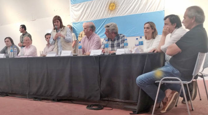 Créditos a baja tasa y asistencia por $1.900 millones: promesas de Bullrich tras visitar zonas inundadas