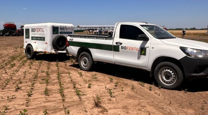Un campo experimental de tecnología agrícola se abre al público para “construir conocimiento”