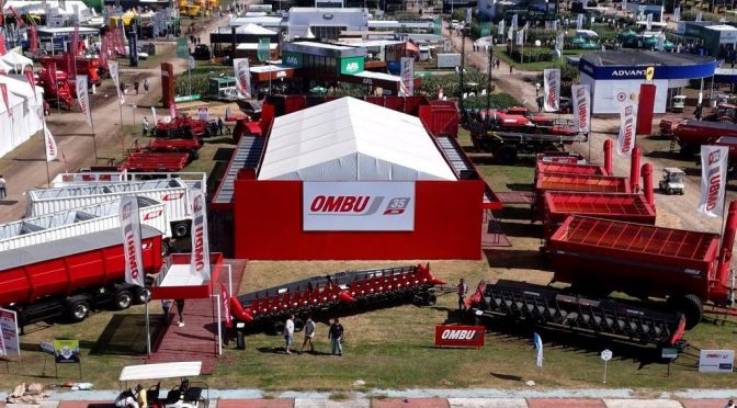 Unidos por la confianza: una empresa de maquinaria renueva su imagen en Expoagro
