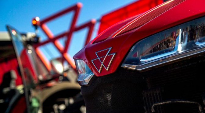 Tractores inteligentes: potencia y eficiencia con una nueva generación “al rojo vivo”