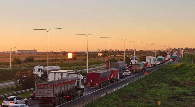 Santa Fe lanzó el Operativo Cosecha 2026 y afirma que la logística de camiones ya está casi 100% ordenada