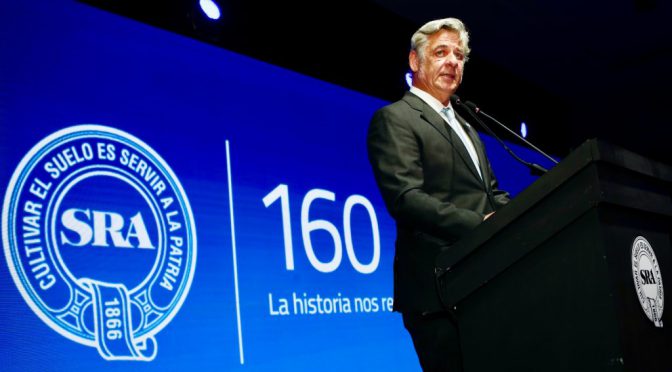 El bloqueo transportista al puerto de Quequén no cede y la Sociedad Rural sumó su preocupación