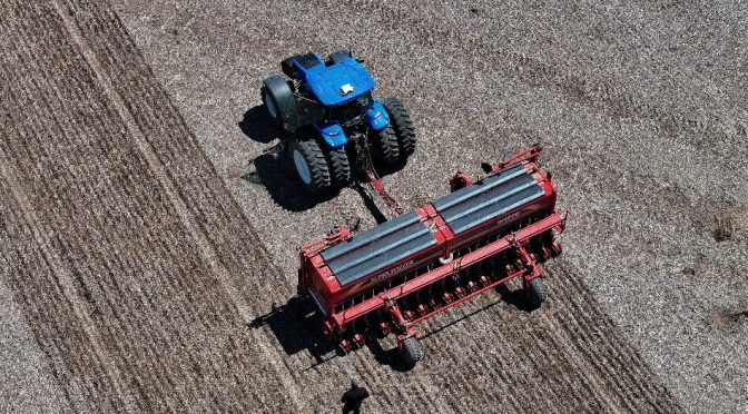 La maquinaria agrícola y un inicio de 2026 dispar: bien sembradoras e implementos, mal tractores y cosechadoras