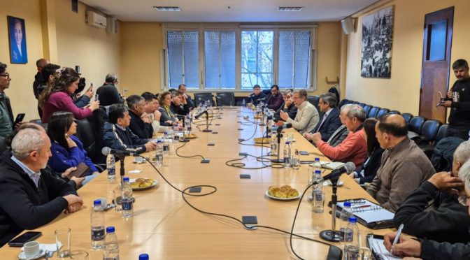 El lado B del Día de la Avicultura: la CGT y la UATRE piden la intervención de una gigante del sector